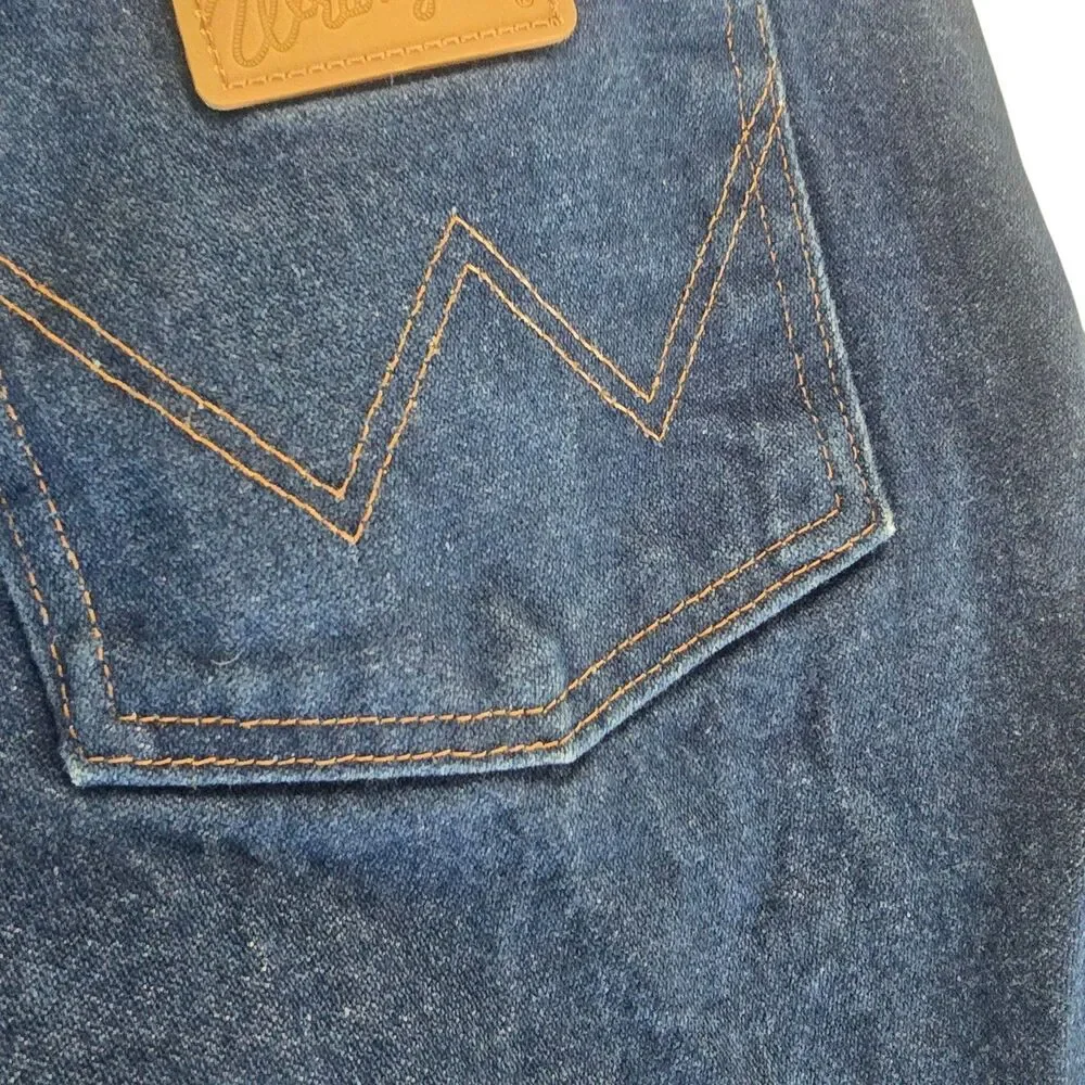 Mens Wrangler Cowboy  Jeans 46x32 13MWZ A001  Indigo